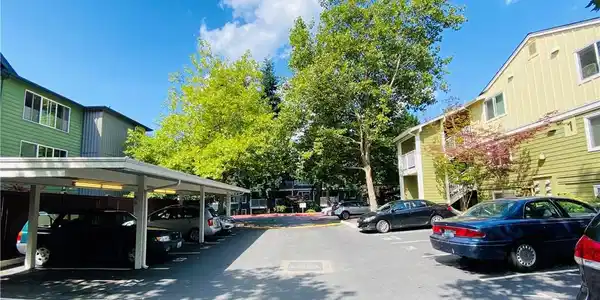 N 130th Street