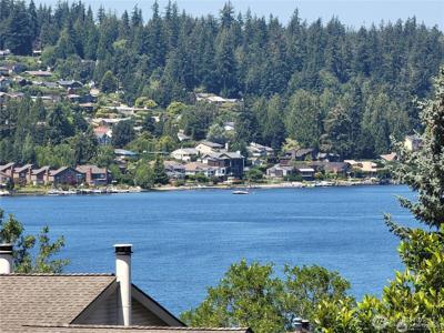 4165 178th SE