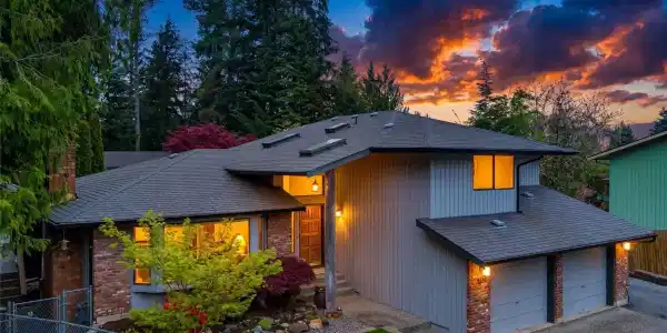 3109 108th SE