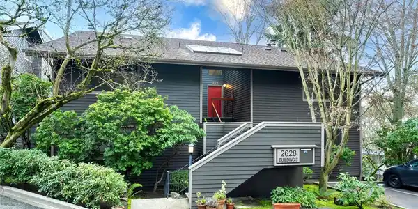 2628 4th N