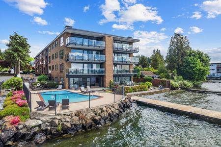 6225 Lake Washington NE