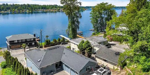 423 Lake Stevens