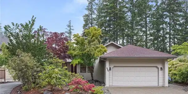 Gleneagle Avenue SW