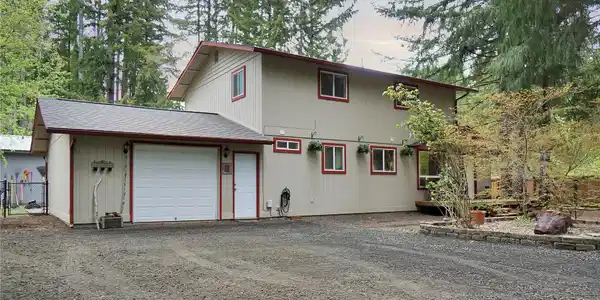 80 Lakeview