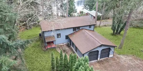 4133 Thornton SE