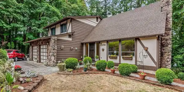 2330 W Hills Dr.