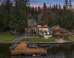 1324 Lake Roesiger