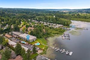 4214 Lake Sammamish NE