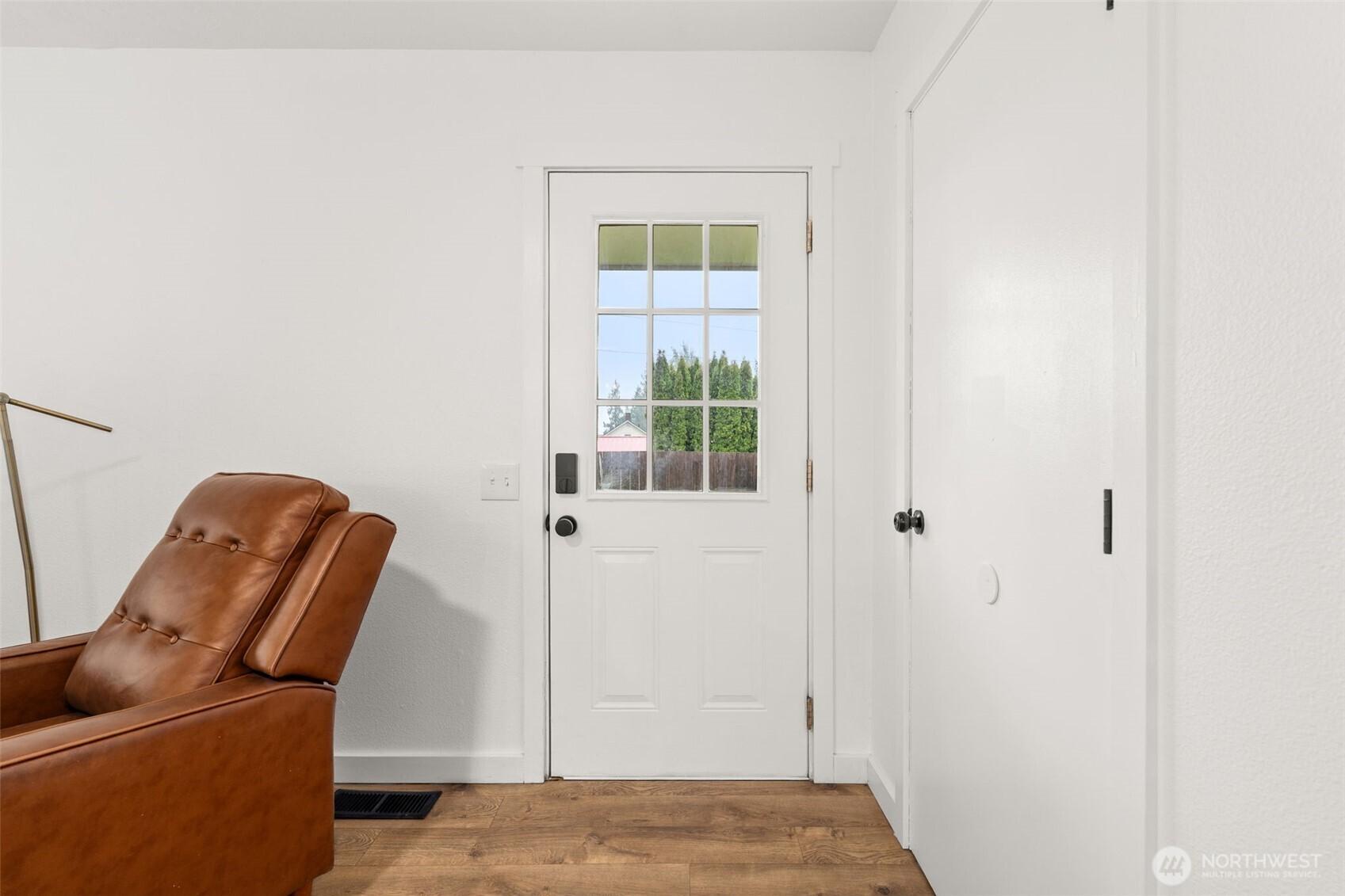 Image 4 Image 4