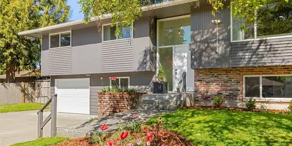 11019 23rd SE