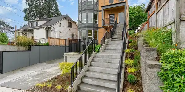 4019 A 4th NE