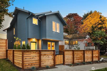 7044 15th NE