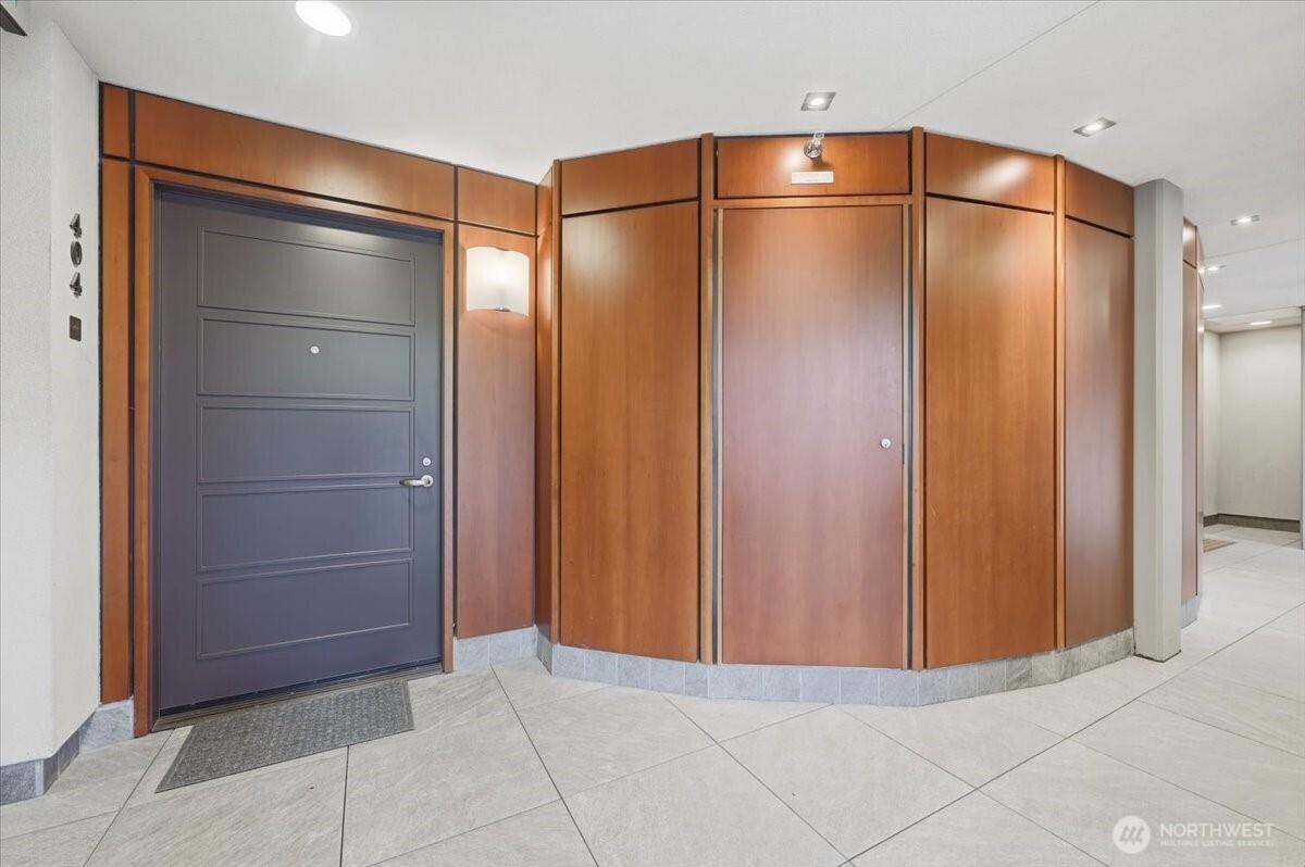 Image 4 Image 4