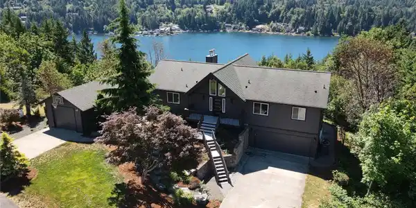 1936 Summit Lake Shore Rd NW