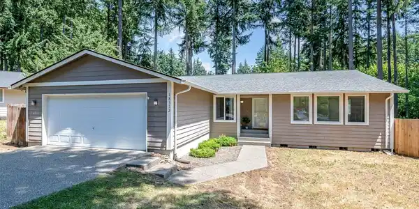 18312 Parkcrest SE
