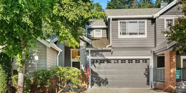 4113 248th Court SE