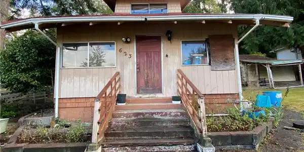 623 Cherry Street