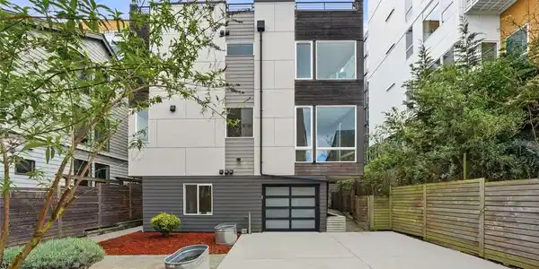 2512 Yale E