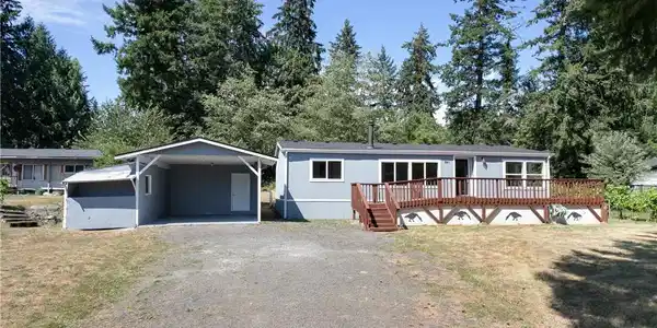 841 Crescent