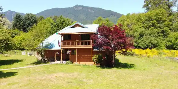 261 Bevin Lake