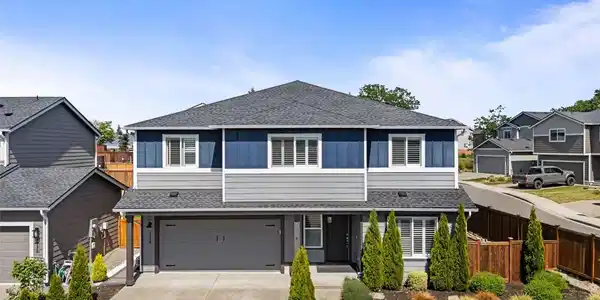 2236 Cantergrove SE