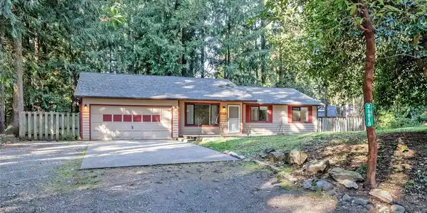 21910 Beachside SE