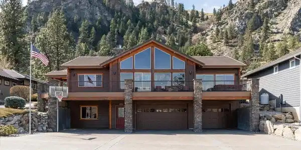 15320 Lakeview