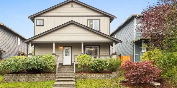 9348 11th NE