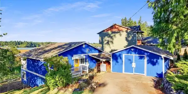 17142 Lakepoint SE