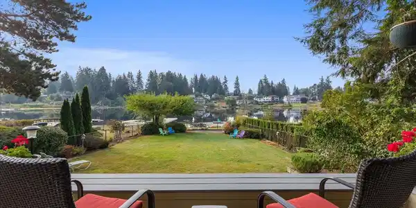 1508 Lake Stickney