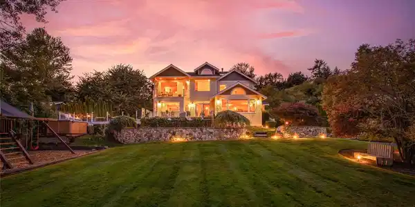1726 Vernon