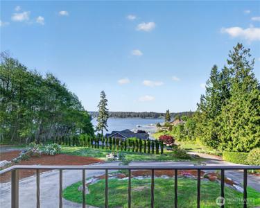 582 North Shore Blvd