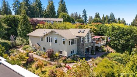 18105 Sunset Way