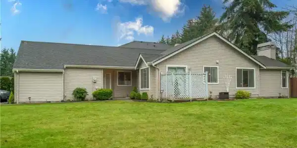 31233 10th Court SW