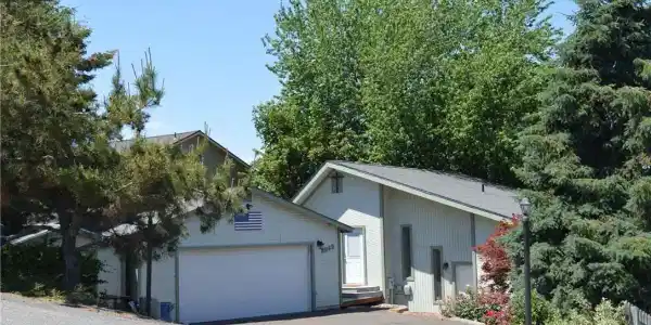 3049 Flamingo