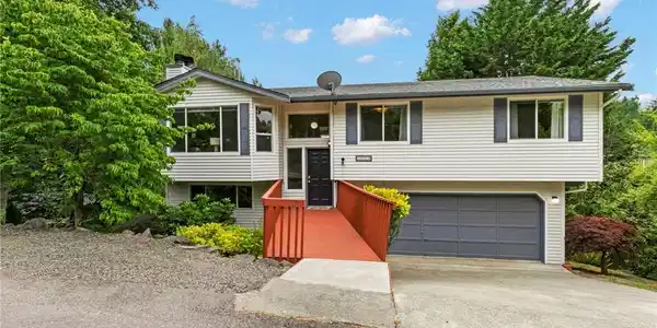 1179 Cloninger
