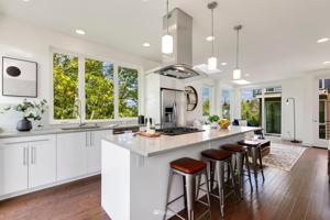 3513 Wallingford N