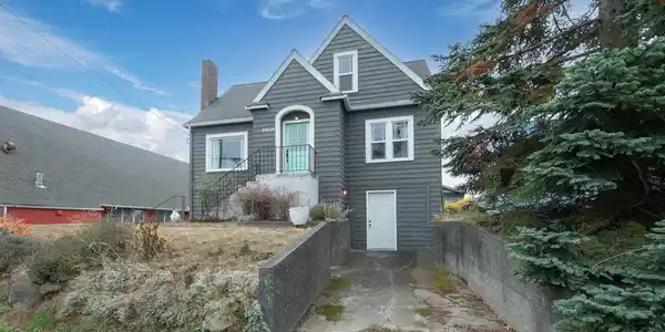 10828 12th SW