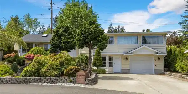 7629 239th SW