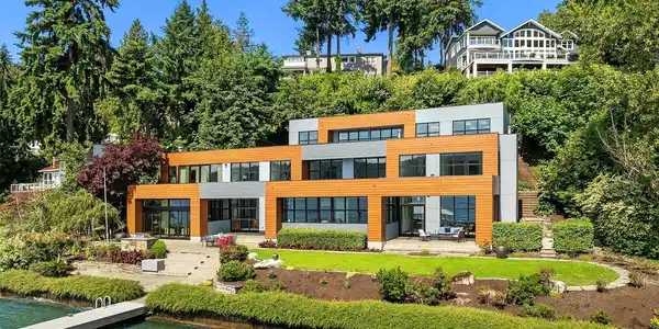 3840 Mercer