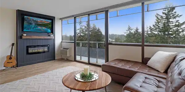 1910 Evergreen Park SW