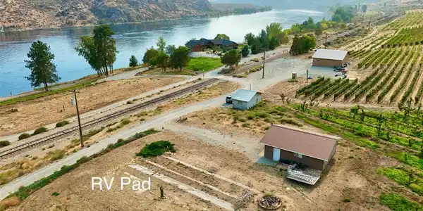 27375 US Hwy 97