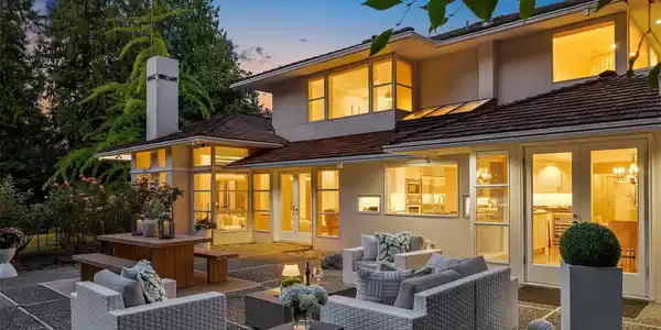 2609 Evergreen Point