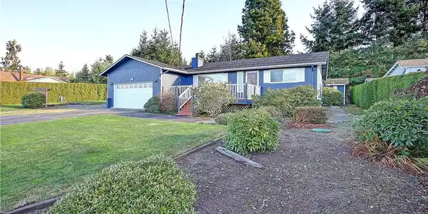440 Stirling Drive
