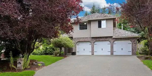 8043 68th SE