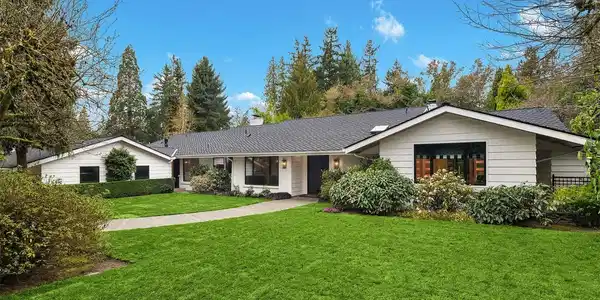 1601 Evergreen Point