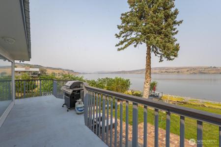 314 Lakeshore