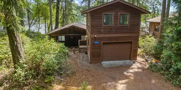 10911 Country Club