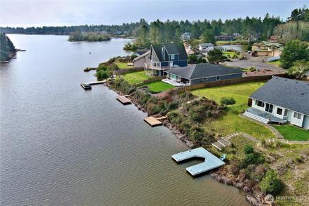 338 Wildwood SE