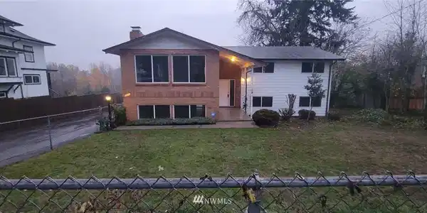 6124 Sheridan